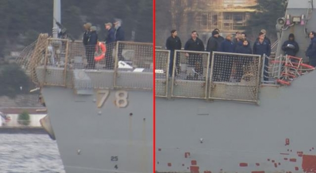 ABD'ye ait iki savaş gemisi Boğaz'dan geçerken askerler güvertede manzaranın güzelliğine daldı