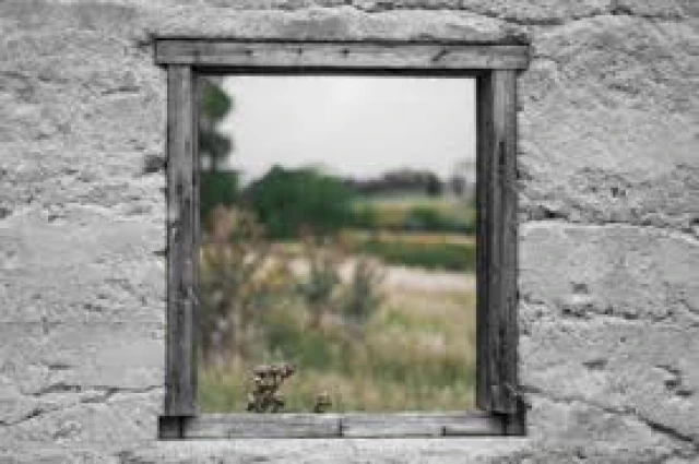 ATİLLANIN AÇIQ  PƏNCƏRƏSİ