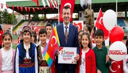 Pamuk’tan 23 Nisan Mesajı: "Çocukların Geleceği, Milletin İstikbalidir"